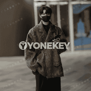 Oglanlar üçin niýetlenen palto