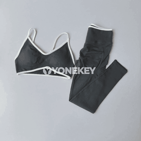 Aýallar üçin 2 bölekli sport toplumy: ýokary belli leggins we bras