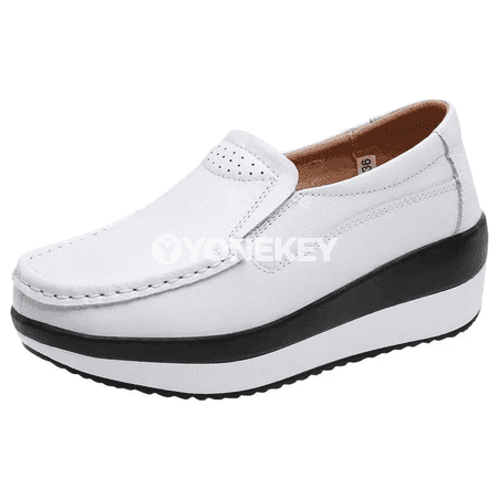 Zenanlar üçin rahat platformaly klassiki slip-on köwüşler, goňur we çal