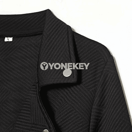 Zenanlar üçin gara slim motosikl penjek, zynjyrly, ýazky model