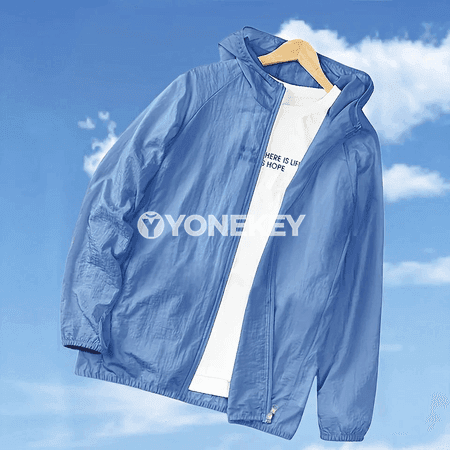 Erkekler üçin ýeňil kapşonly çalt guradyjy tomus jaket