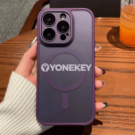 iPhone üçin mat, şokdan goraýan magnitli örtük