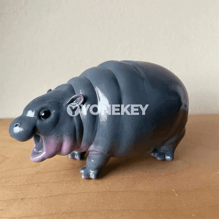 8 sm boýunly gippopotam şekilli resin figuralar, stoluň bezegi