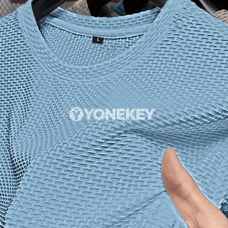 Erkekler üçin ýeňil, dem alýan tomuslaýyn gysga ýeňli futbolka