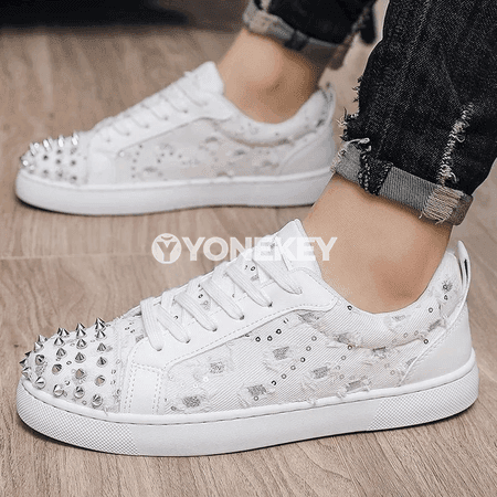 Erkekler üçin moda we amatly gündelik sport aýakgaplary