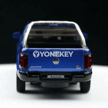 Volkswagen Amarok 1:46 metal oýnawaç awtoulag modeli