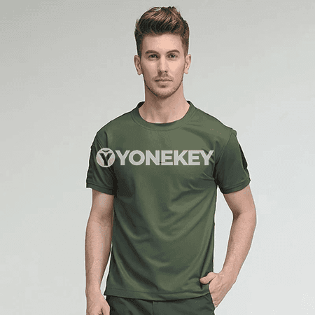 Erkekler üçin sport futbolkasy, ýeňil, çalt guradyjy, dem alýan