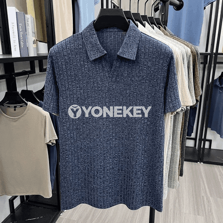 Erkekler üçin teksturaly gysga ýeňli futbolka, ýeňil tomus modeli