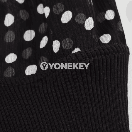 Zenanlar üçin gara nokatly halter ýeňsiz top, tomusky slim fit