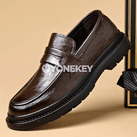 Erkekler üçin klassik slip-on deri aýakgaplary, ýokary hilli