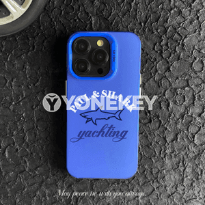 iPhone modelli telefonlar üçin ajaýyp dizaýnly çehollar.