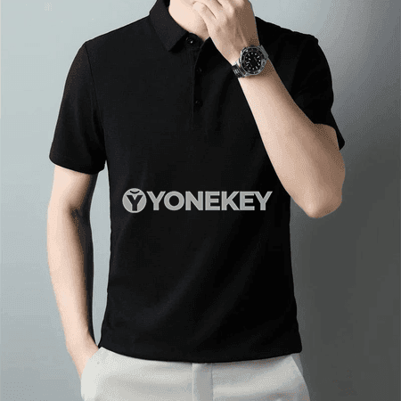 Erkekler üçin klassik polo köýnek, dem alýan ýaz-tomus modeli