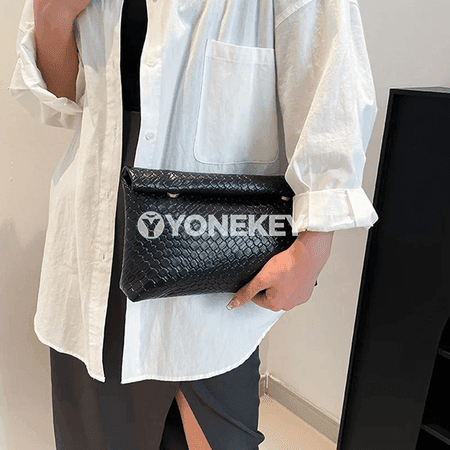 Zenanlar üçin uly kuwwatly örme nagyşly clutch sumka