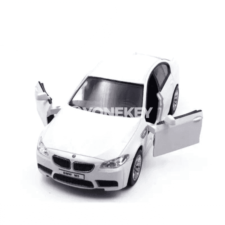 1:36 BMW M5 model awtoulag, çagalar üçin metal kolleksiýa ugry