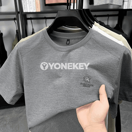 Erkekler üçin koreýa görnüşli ýazlyk badgeli polo futbolka