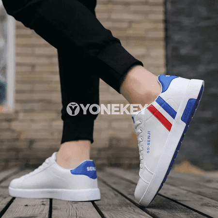 Erkekler üçin deri sport köwüşler, gündelik we şäherde geýilýän model