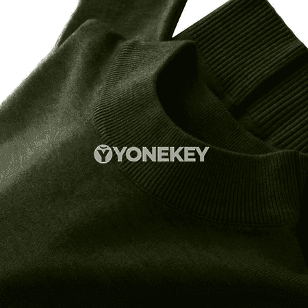 Erkekler üçin dar boýunly ýyly switer
