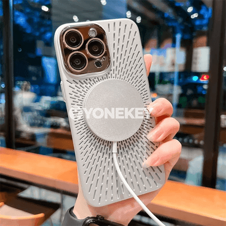 iPhone 12–16 Pro Max üçin magnitli inçe gorag gapagy