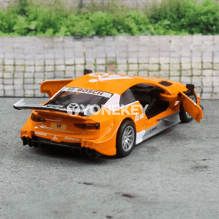 Audi RS5 DTM 1:43 metal model awtoulagy, yzyna çekilýän, kolleksiýa üçin