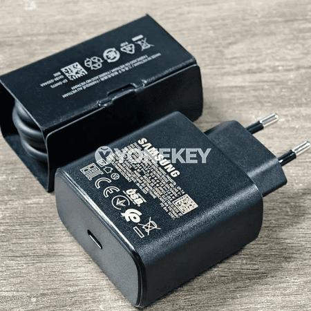 Samsung 45W USB-C çalt zarýad beriji adapter, kabel bilen