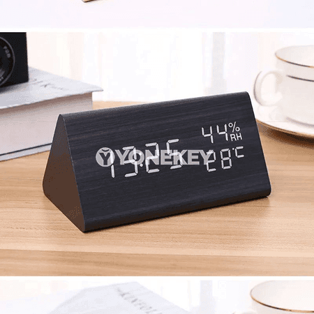 LED agaç görnüşli sanly sagat-wekker, USB bilen işleýän, öý üçin
