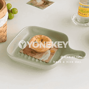 Täze dizaýdaky plastmas tabak 