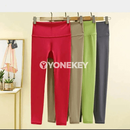 Aýallar üçin yoga sport toplumy, 2 bölekli, ýeňil we dem alýan