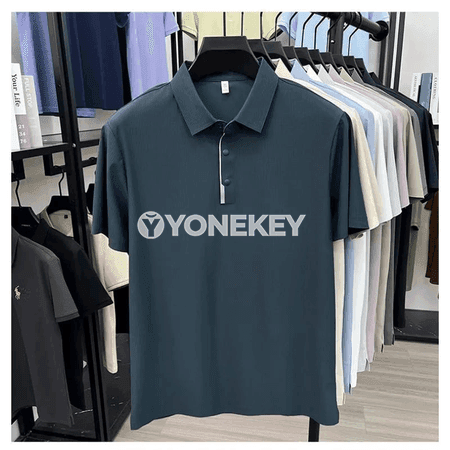 Erkekler üçin ýeňil, dem alýan polo futbolka – tomusky sport stili