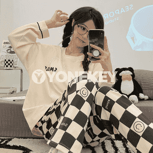 Zenanlar üçin owadan öýde geýilýän eşikler 