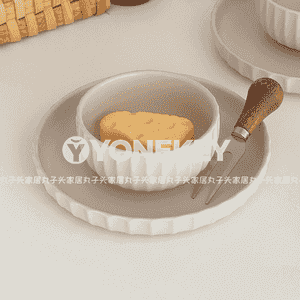 Koreý stilindäki tarelka 