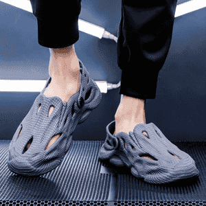 Erkekler üçin arkasy açyk aýakgap.