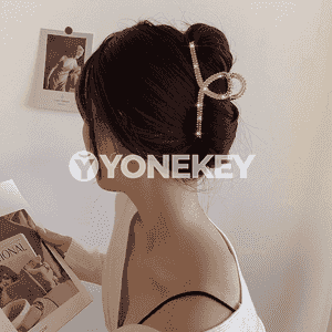 Gyzlaryň saçlary üçin niýetlenen aksesuarlar