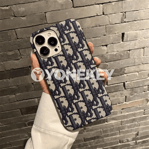 iPhone modelli telefonlar üçin täze dizaýnly owadan çehollar.
