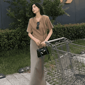 Zenanlar üçin ýubka.