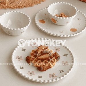 Aşhanada we öýde ulanylýan gaplar