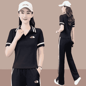Gyzlar üçin niýetlenen komplekt  sportiwka
