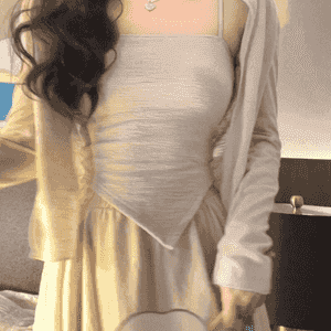 Zenanlar üçin 3 bölek komlekt eşik.