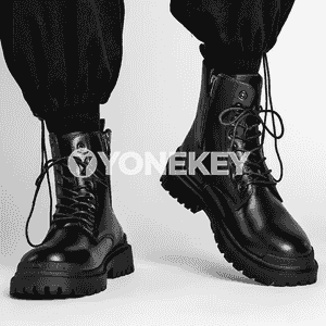 Erkekler üçin niýetlenen moda iňlis stilindaki, owadan deri aýakgaplar.