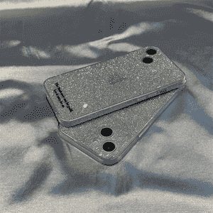 iPhone modelli telefonlar üçin niýetlenen çehol.