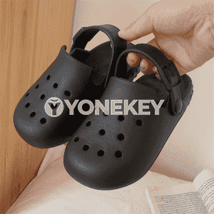 Erkekler üçin öňi ýapyk şypbyklar
