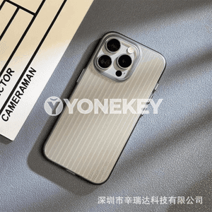 iPhone modelli telefonlar üçin ajaýyp dizaýnly çehollar.