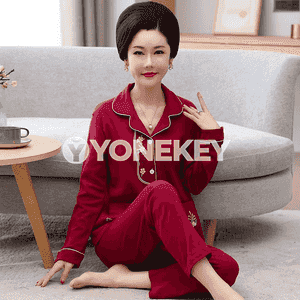 Zenanlar üçin owadan pižamalar 