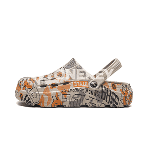 Erkekler üçin niýetlenen owadan, ykjam açyk şypbyklar.