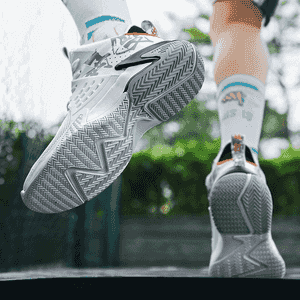 Erkekler üçin basketbol krasowka