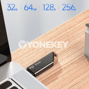 USB fleşka.