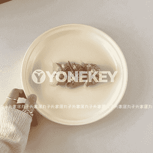 Koreý stilindäki tarelka 