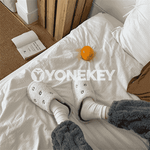 Erkekler üçin öňi ýapyk şypbyk
