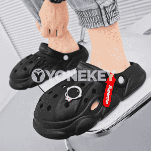 Oglanlar üçin öňi ýapyk şypbyklar 