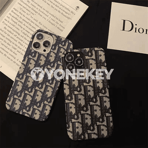 iPhone modelli telefonlar üçin täze dizaýnly owadan çehollar.