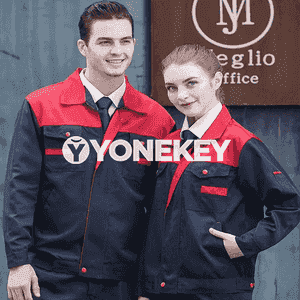 Oglanlar we gyzlar üçin forma egin-eşik.